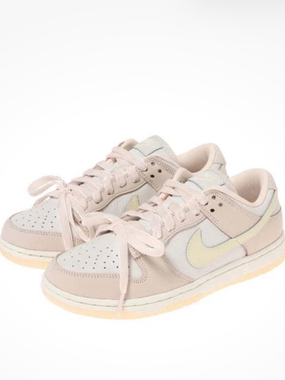 Nike Dunks - Light Soft Pink